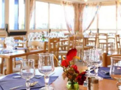Hotel Kyriad Direct Arles
